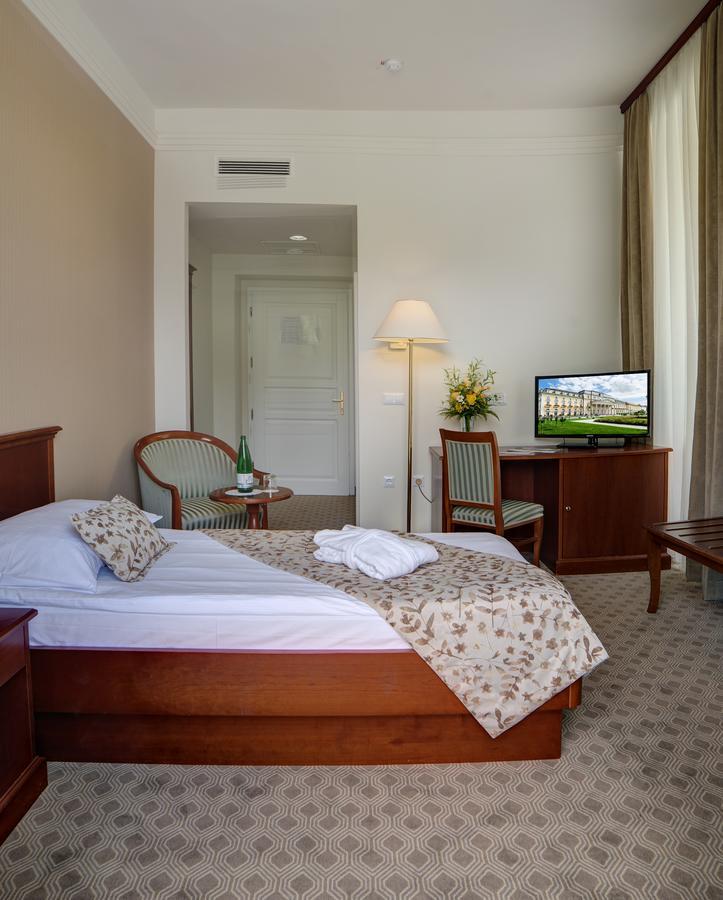 Grand Hotel Rogaska Premium 罗加斯卡斯拉提纳 外观 照片