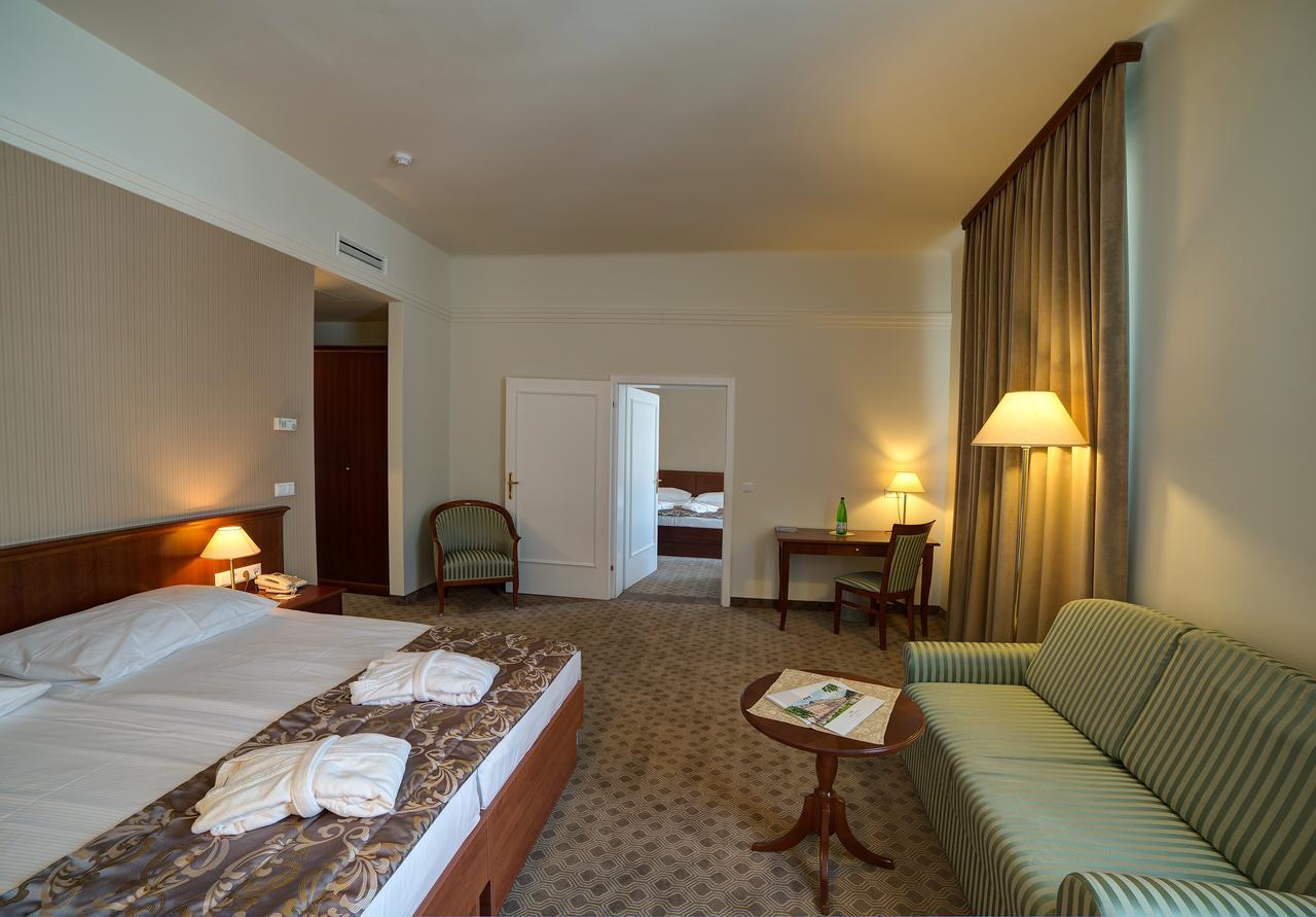 Grand Hotel Rogaska Premium 罗加斯卡斯拉提纳 外观 照片
