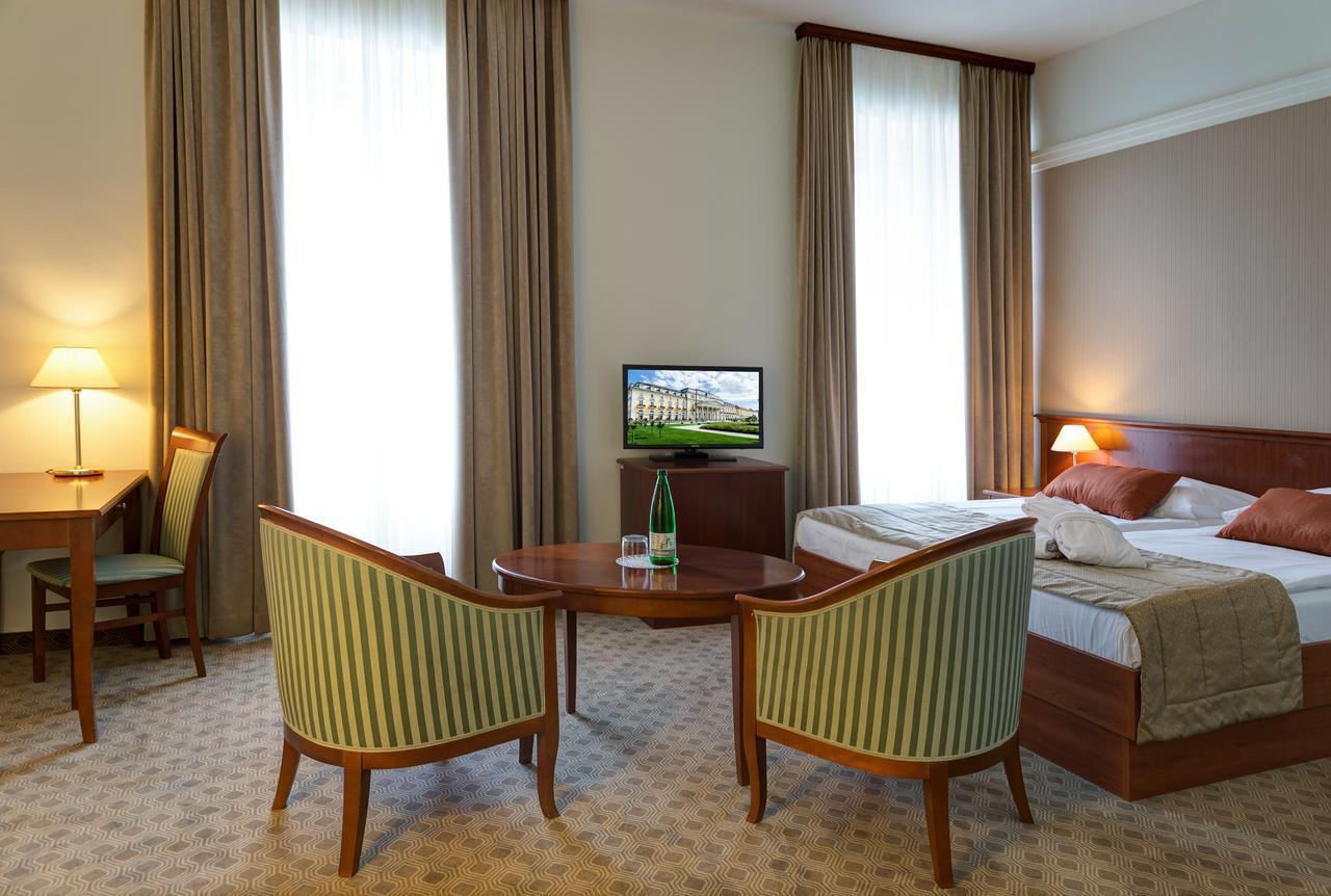Grand Hotel Rogaska Premium 罗加斯卡斯拉提纳 外观 照片