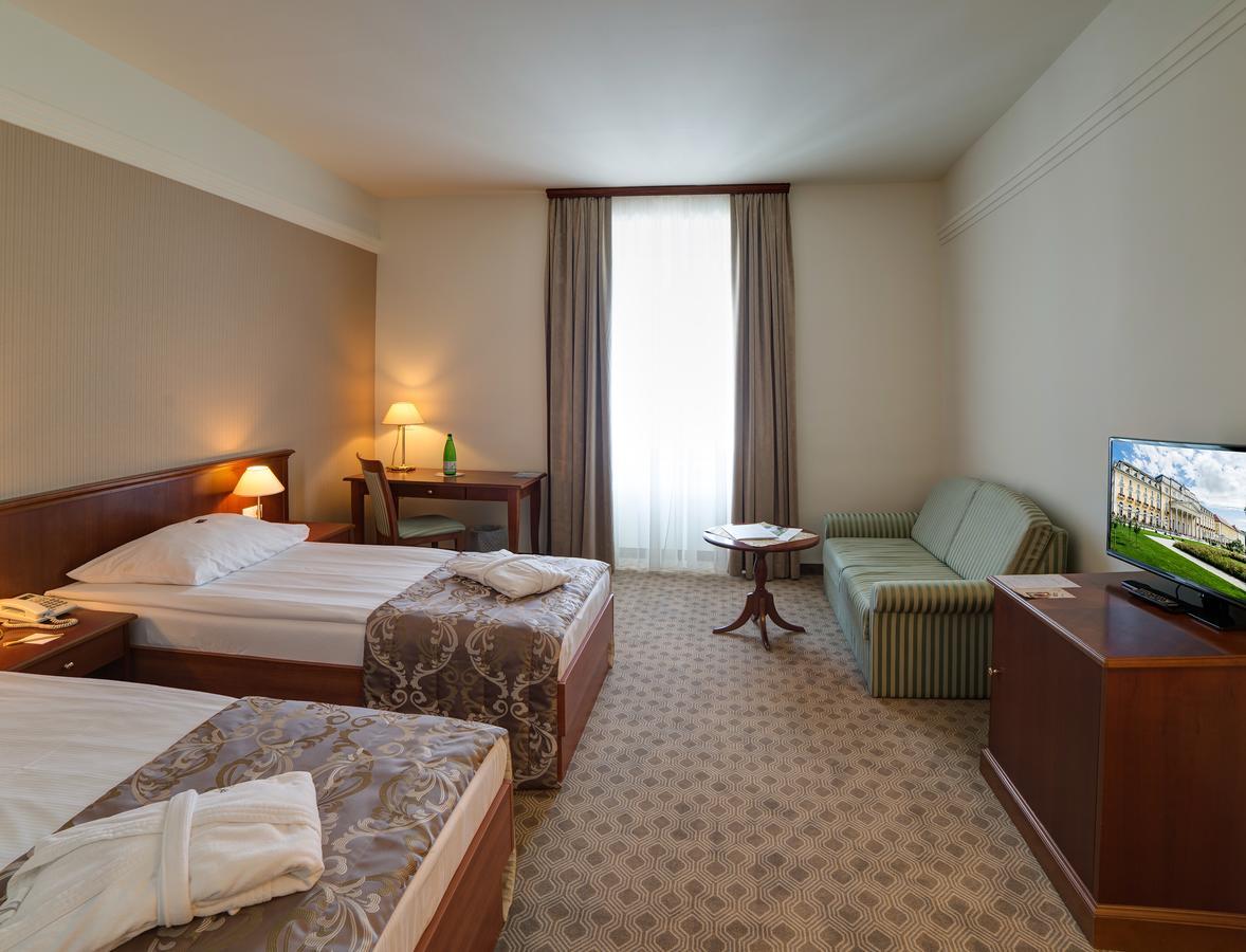 Grand Hotel Rogaska Premium 罗加斯卡斯拉提纳 外观 照片